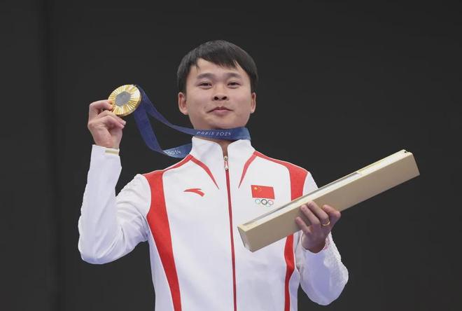 世俱杯2025-印度选手在射击比赛中大放异彩，夺冠