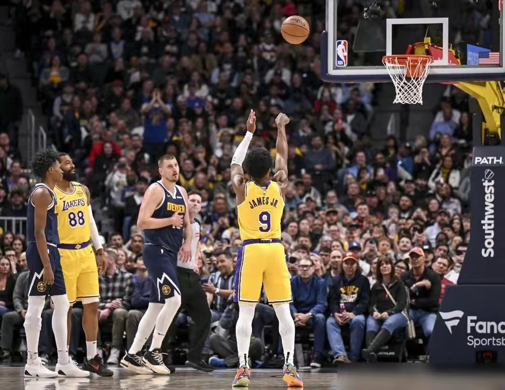 太阳连扳两场力克湖人晋级西部决赛