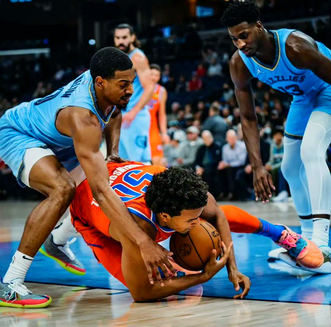 灰熊大胜马刺，取得三连胜