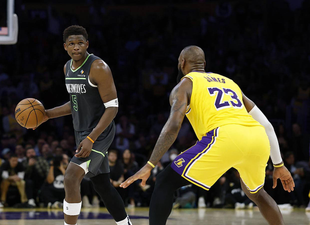 猛龙主场惨败尼克斯，晋级之路曲折