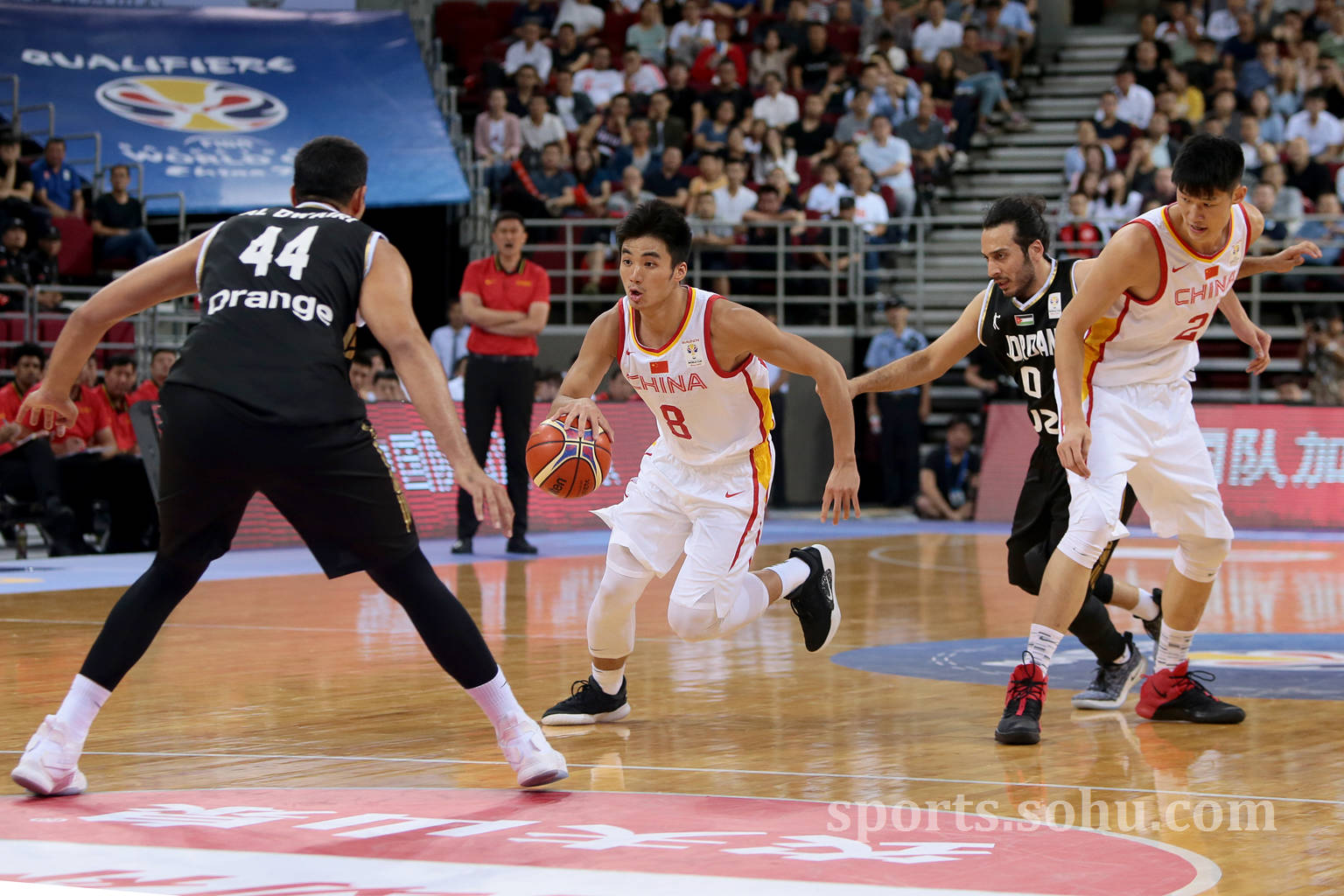 世俱杯分组-篮网队逆转公牛队开启胜利之门