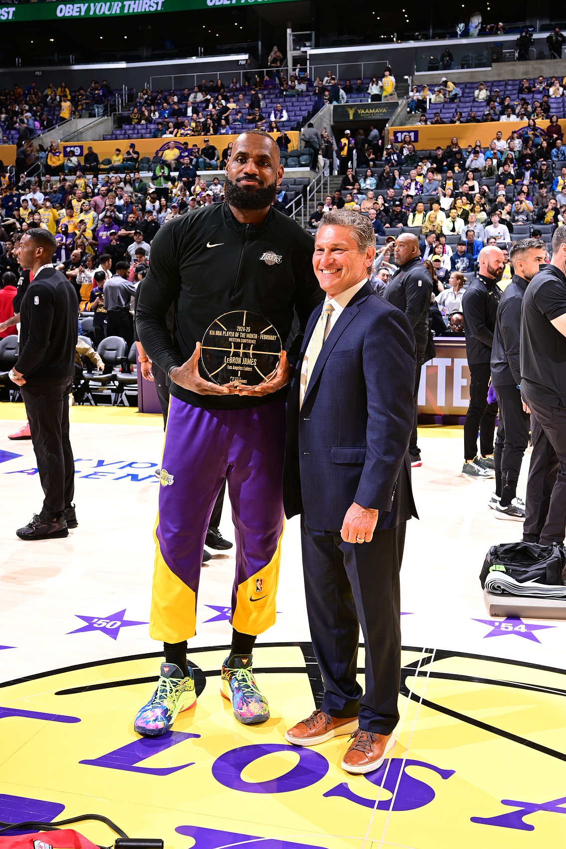 世俱杯时间-NBA明星赛：詹姆斯再次当选最有价值球员