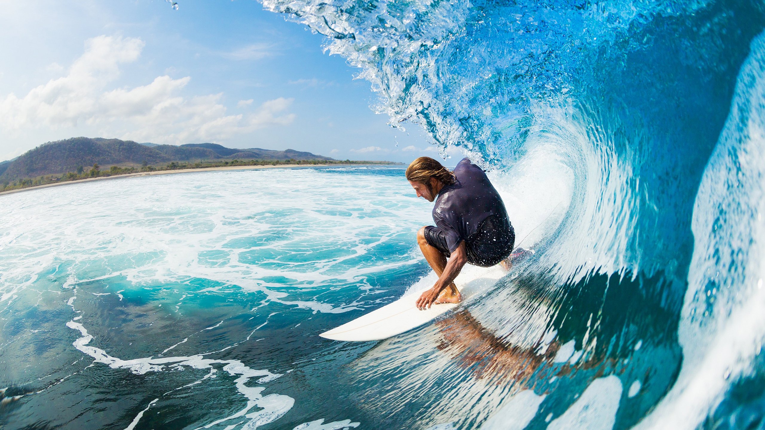 世俱杯直播-银箭惊雷夜，威廉姆斯绝杀时刻与汉密尔顿的火焰之舞