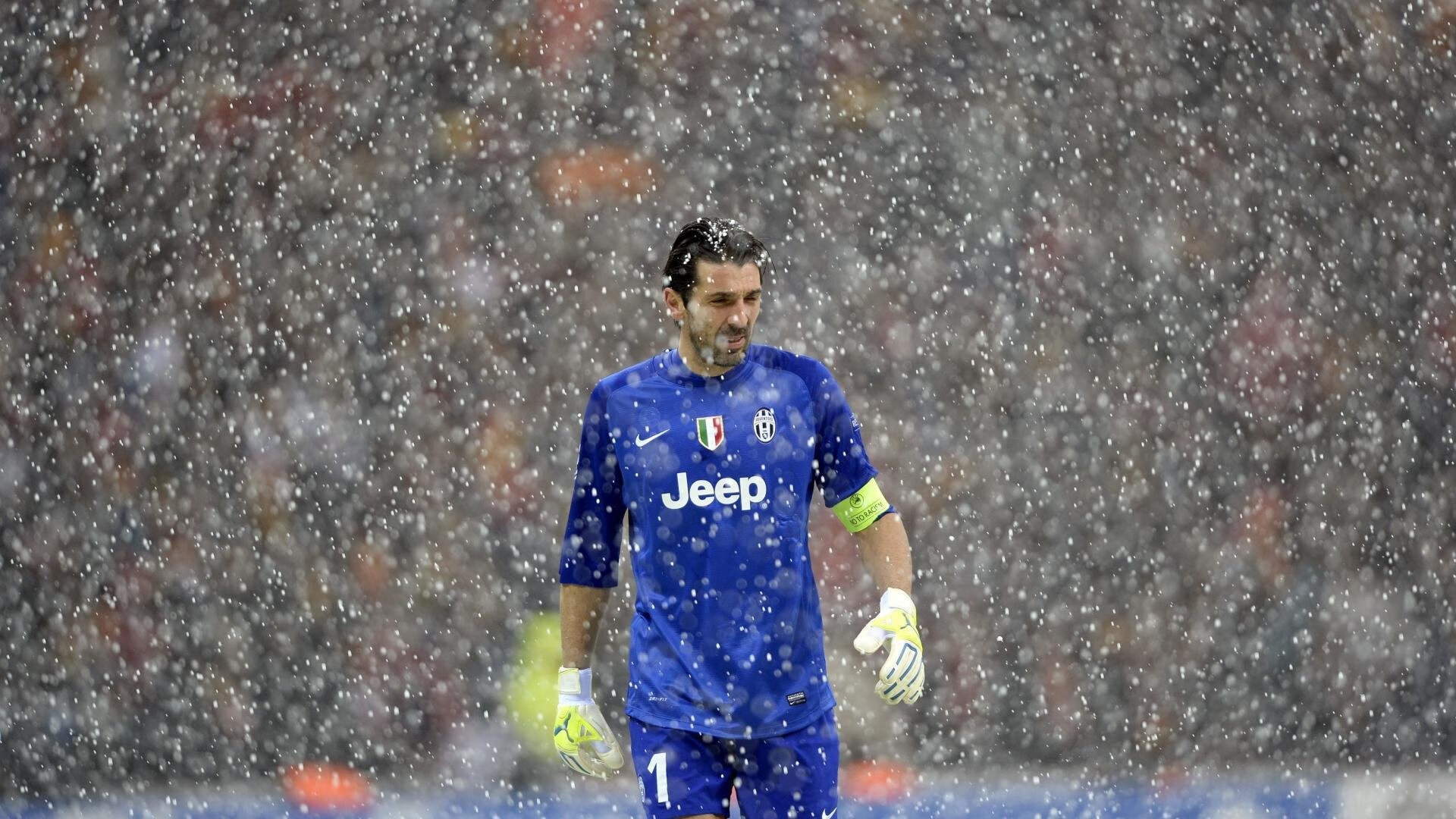 世俱杯时间-永恒之城的烽火,加维一击洞穿基辅铁壁